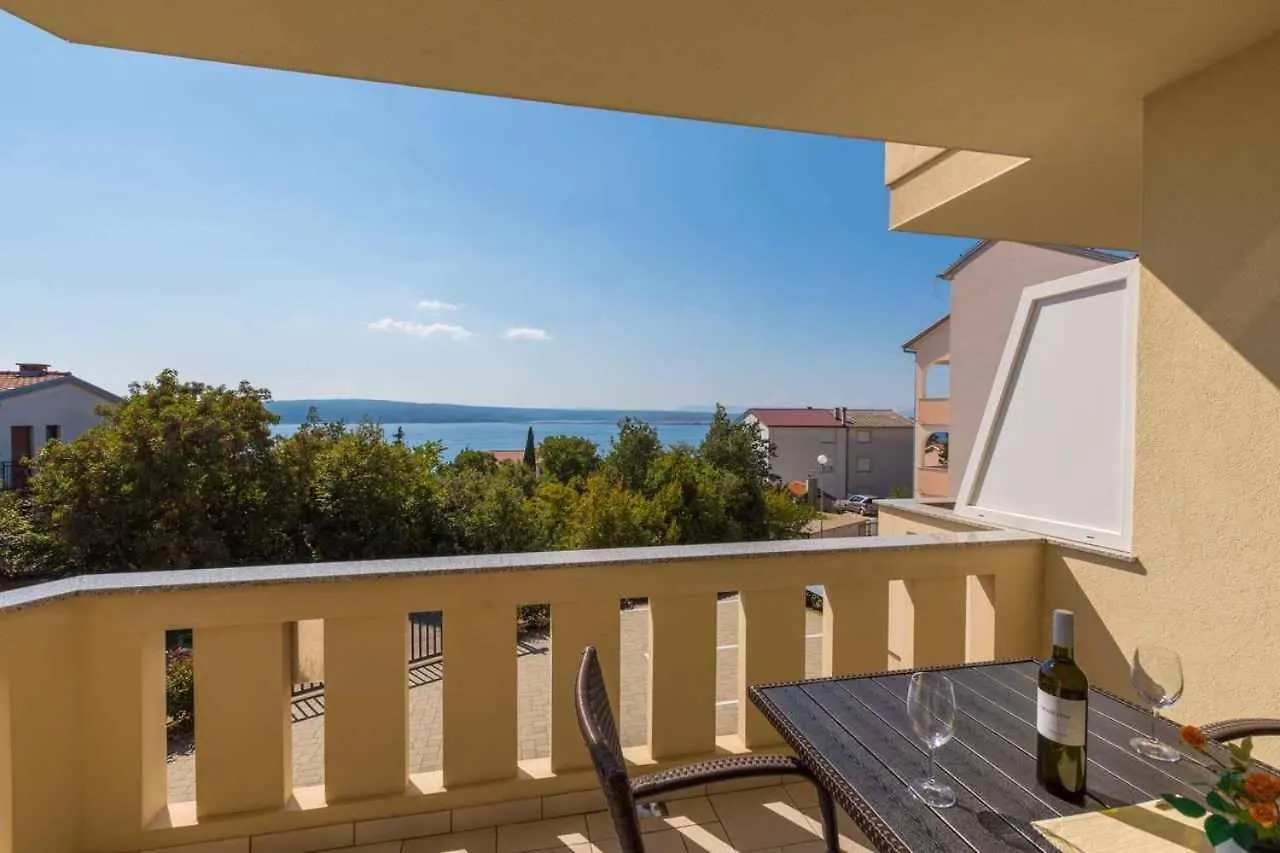 Apartments In Crikvenica 14043 Dramalj
