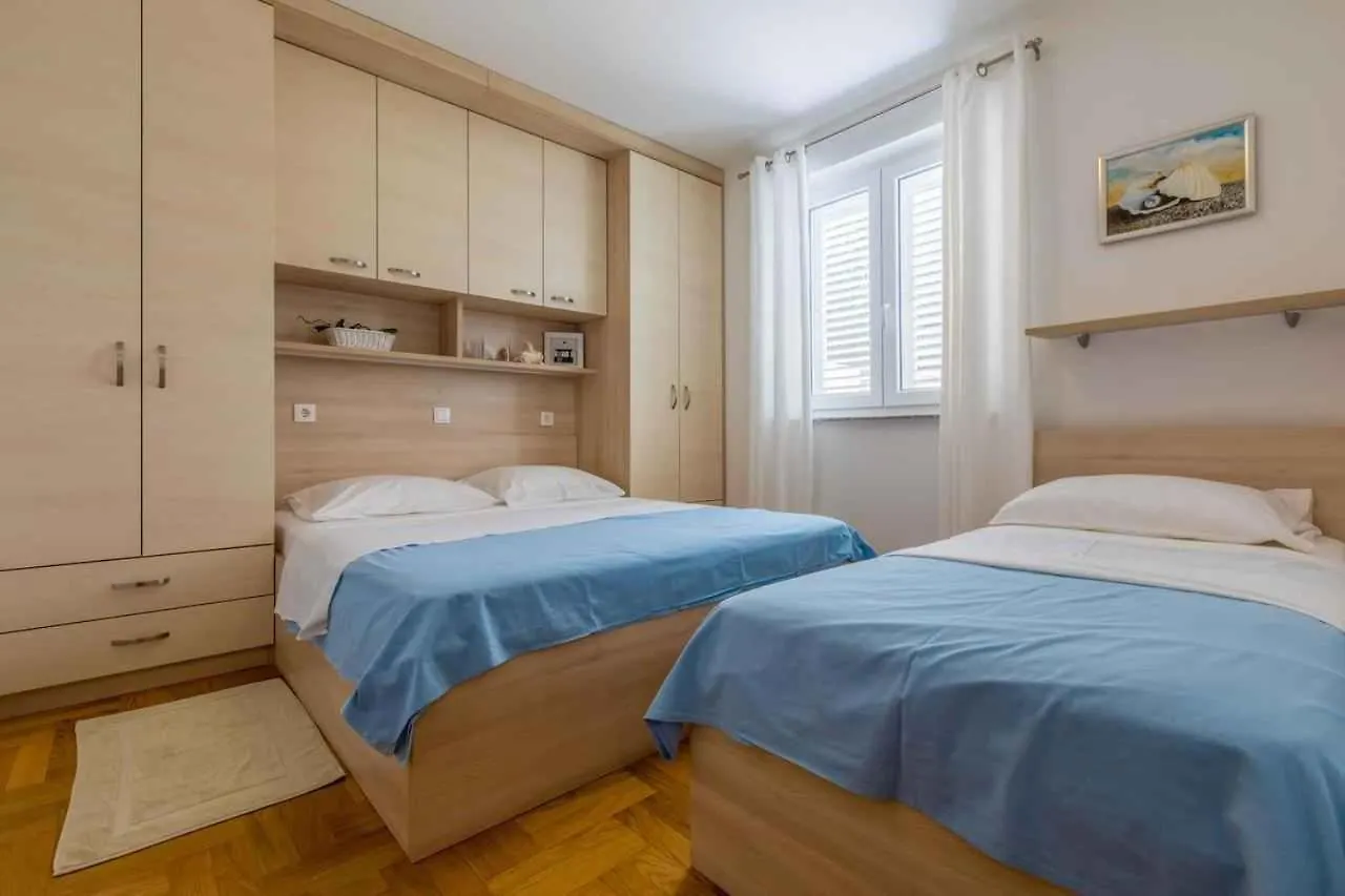 Apartments In Crikvenica 14043 Dramalj 0*,