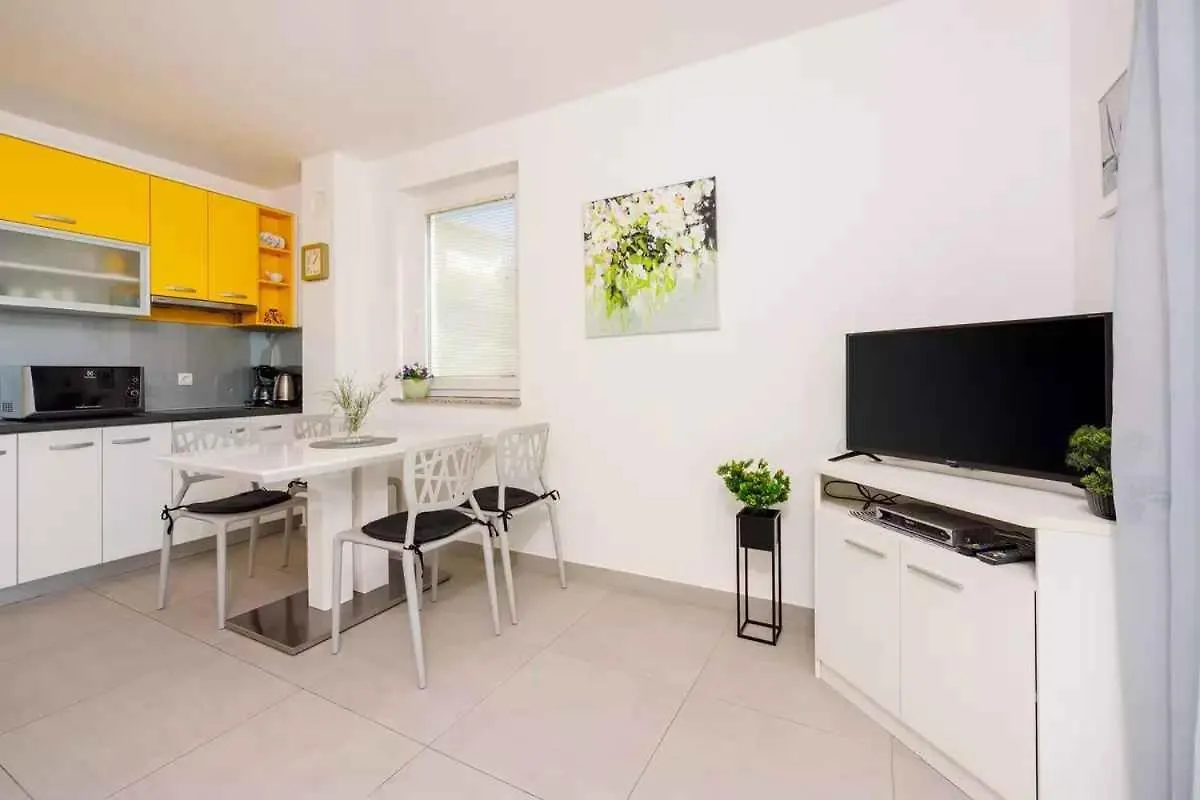 Apartments In Crikvenica 14043 Dramalj Croatia