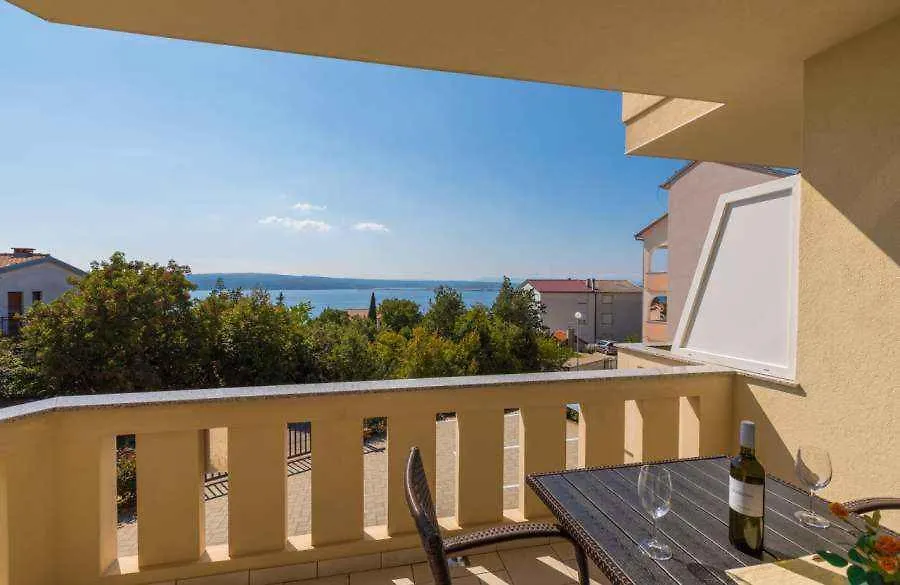Apartments In Crikvenica 14043 Dramalj