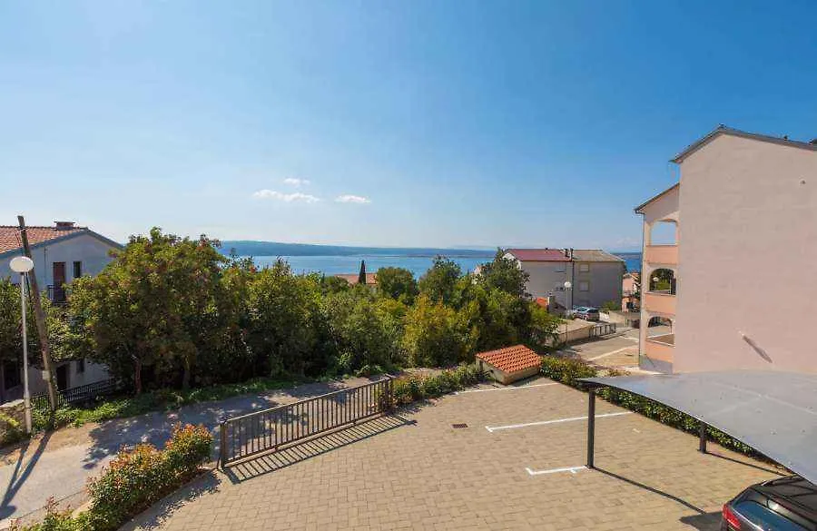 Apartments In Crikvenica 14043 Dramalj