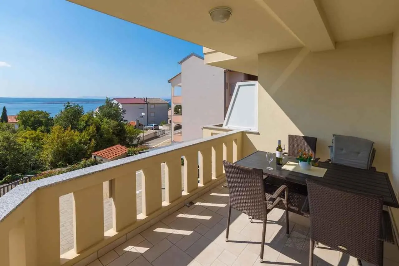 Apartments In Crikvenica 14043 Dramalj
