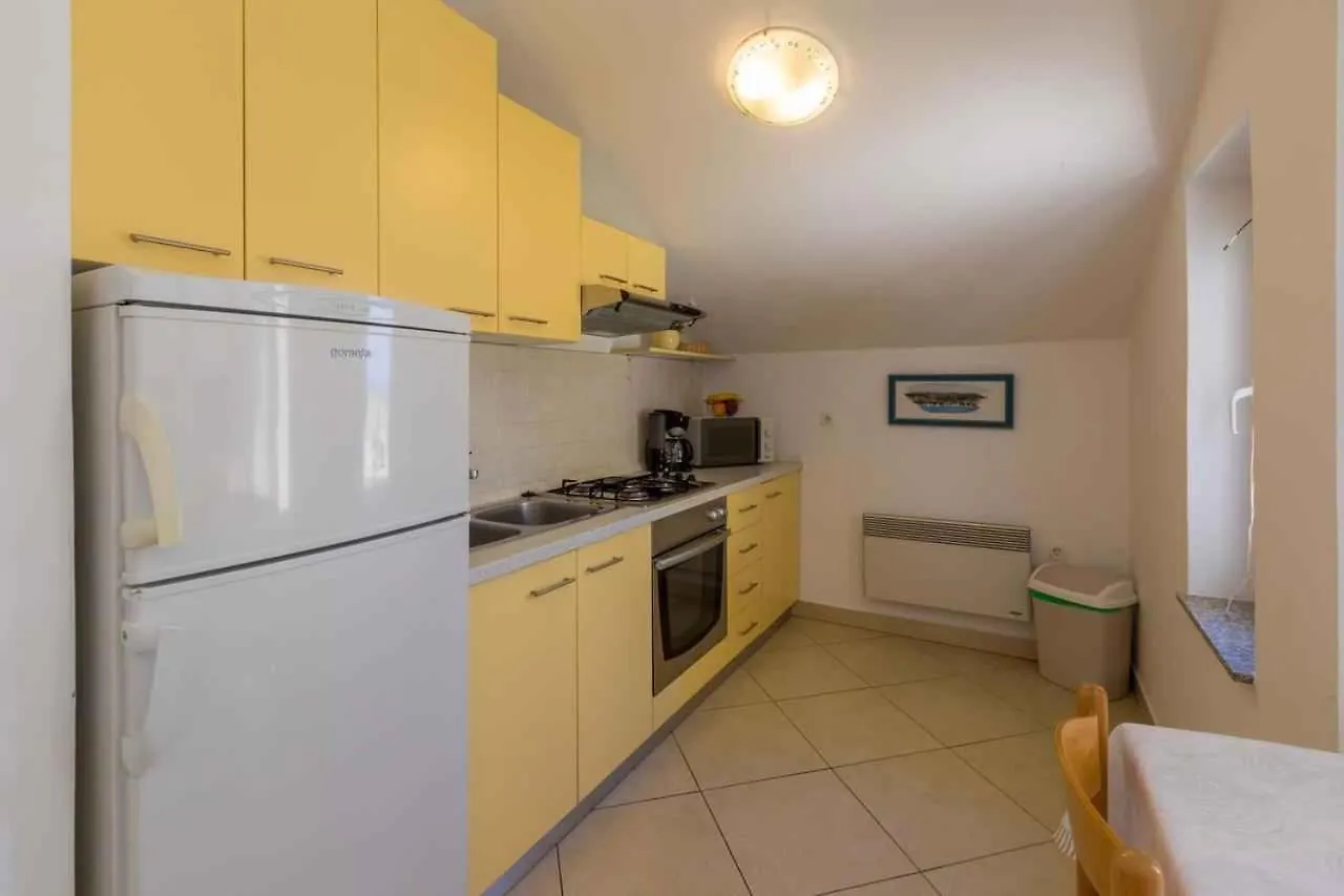 Apartments In Crikvenica 14043 ドラマリ