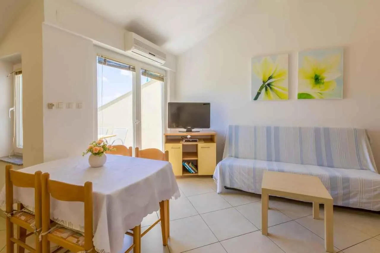 Apartments In Crikvenica 14043 Dramalj 0*,  Croatia