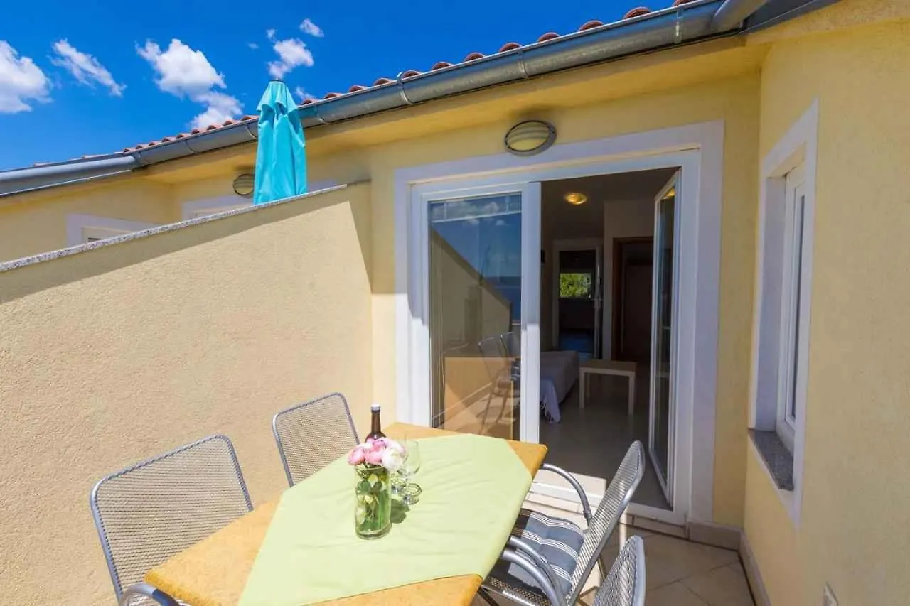 Apartments In Crikvenica 14043 Dramalj